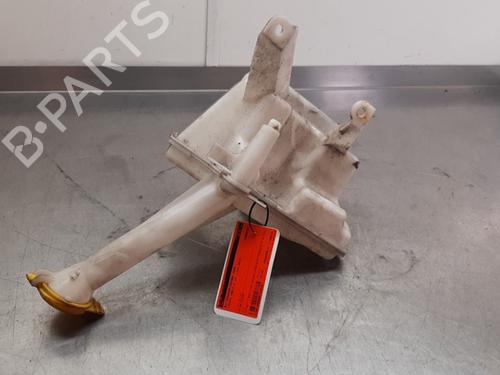 Used Windscreen washer tank TOYOTA YARIS (_P13_) 1.0 (KSP130_, KSP130) (69 hp) 31992477