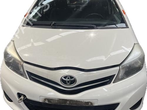 Querlenker links vorne für TOYOTA YARIS (_P13_) 1.4 D (NLP130_, NLP130) (90 hp) 24178385