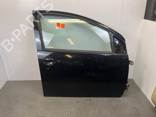 Used Right front door Right front door 38421430 38421430