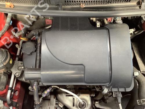 Used Air filter box TOYOTA YARIS (_P9_) 1.0 VVT-i (KSP90_, KSP90R) (69 hp) 22172976