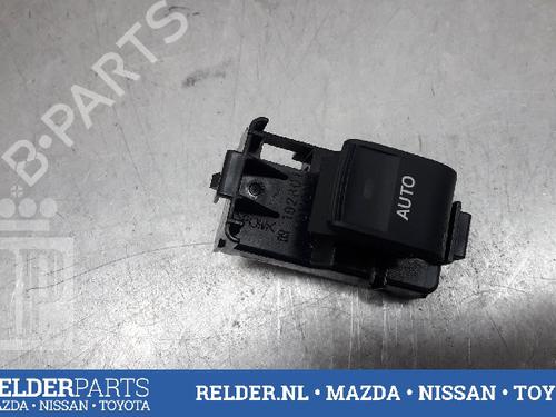 Used Switch TOYOTA AURIS Estate (_E18_) 1.8 Hybrid (ZWE186_, ZWE186R, ZWE186H) (136 hp) 22160531