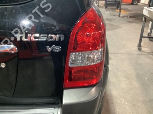 Used Right taillight HYUNDAI TUCSON (JM) 2.7 All-wheel Drive (175 hp) 31027582