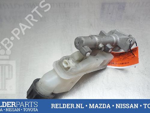 Brake master cylinder MAZDA 6 Station Wagon (GY) 2.3 AWD (GY3W) | BP22148668M77 