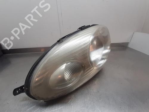 Faro derecho NISSAN MICRA III (K12) 1.2 16V (80 hp) 22170298