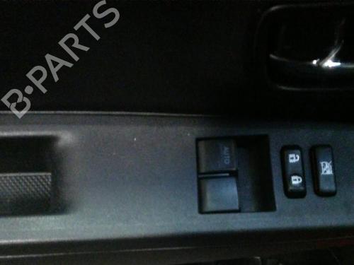 Used Switch TOYOTA YARIS (_P13_) 1.3 (NSP130_, NSP130) (99 hp) 22154821
