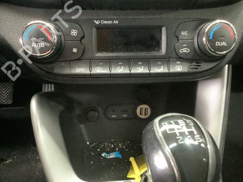 Used Climate control Climate control KIA CEE'D Sportswagon (JD) 1.6 GDI (135 hp) 39694348 39694348