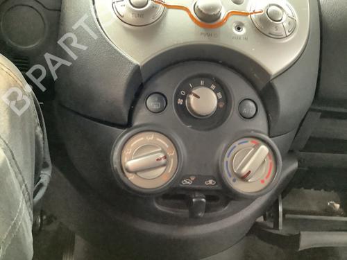 AC-Styringsenhed/Manøvreenhed NISSAN MICRA IV (K13K, K13KK) 1.2 (80 hp) 28063750