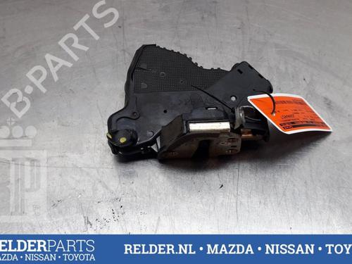 Used Front right lock TOYOTA AVENSIS Estate (_T25_) 1.8 VVT-i (ZZT251_, ZZT251R) (129 hp) 22161550