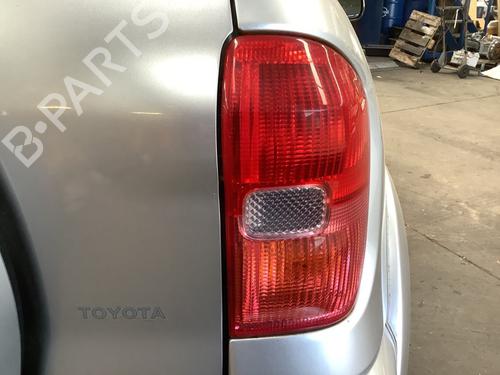 Farolim direito Farolim direito TOYOTA RAV 4 II (_A2_) 2.0 4WD (ACA21, ACA20) (150 hp) 34574159 34574159