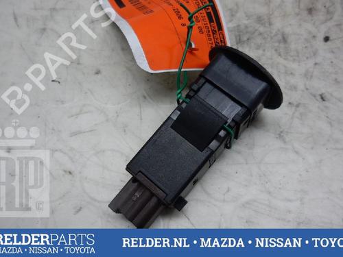 Used Switch NISSAN NOTE (E11, NE11) 1.5 dCi (86 hp) 22137201