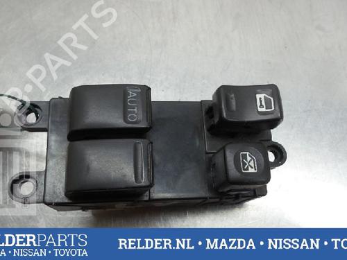 Used Switch NISSAN ALMERA II Hatchback (N16) 1.5 (90 hp) 22136374