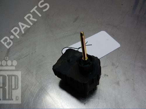 Used Headlight adjuster motor TOYOTA AVENSIS VERSO (_M2_) 2.0 D (CLM20_, CLM20R) (116 hp) 22151047