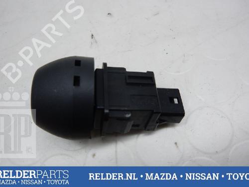 Used Switch TOYOTA RAV 4 III (_A3_) 2.2 D 4WD (ALA30_, ALA30R) (177 hp) 22139851