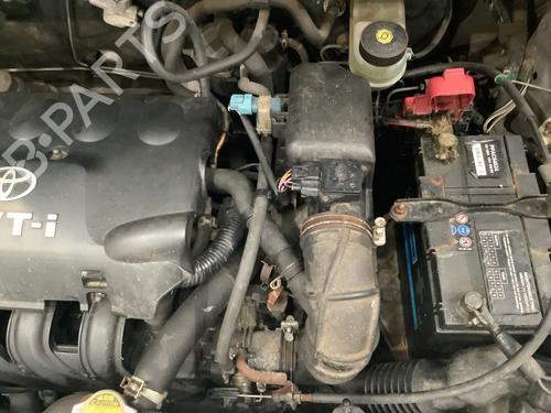 Used Air filter box TOYOTA YARIS VERSO (_P2_) 1.3 (NCP20_, NCP22_, NCP20R, NCP22R) (84 hp) 22174121