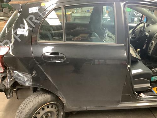 Dør høyre bak TOYOTA YARIS (_P9_) 1.3 VVT-i (SCP90_, SCP90R) (87 hp) 22173534