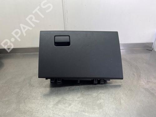 Guantera TOYOTA COROLLA Estate (_E21_) 1.8 Hybrid (ZWE211W) (122 hp) 30902047