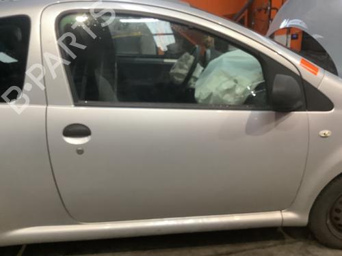 Used Right front door TOYOTA AYGO (_B1_) 1.0 (KGB10_, KGB10R) (68 hp) 22166250