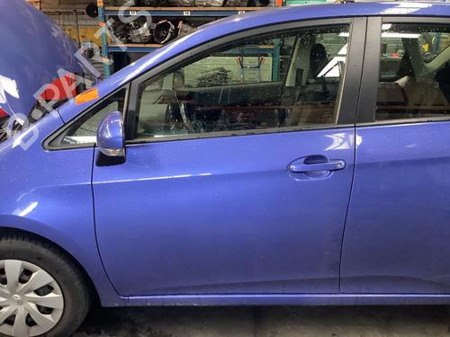 Used Left front door TOYOTA VERSO S (_P12_) 1.33 (NSP120_) (99 hp) 22173948