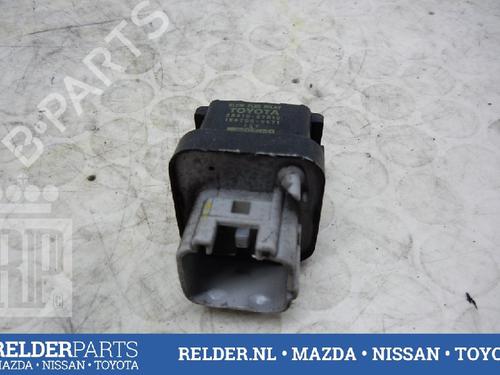Elektronisk sensor TOYOTA AVENSIS VERSO (_M2_) 2.0 D (CLM20_, CLM20R) (116 hp) 22144686