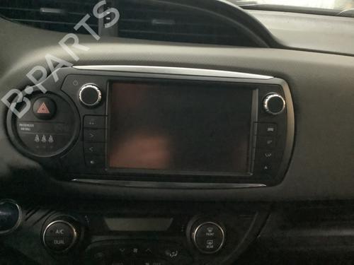 Display Display TOYOTA YARIS (_P13_) 1.5 Hybrid (NHP130_, NHP130) (101 hp) 33745883 33745883