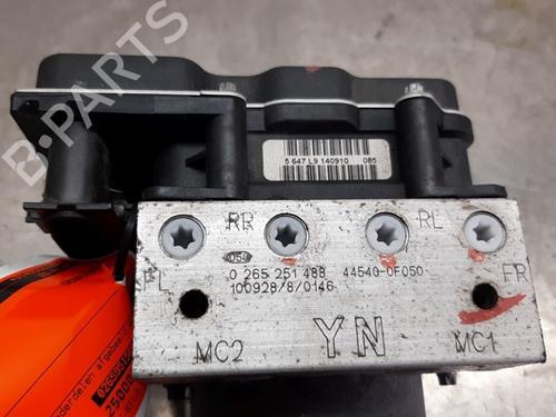 Used ABS pump TOYOTA VERSO (_R2_) 1.6 (ZGR20_, ZGR20R) (132 hp) 23239098