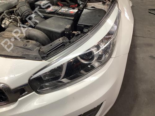 Venstre forlygte KIA PRO CEE'D (JD) 1.4 CRDi 90 (90 hp) 30804943