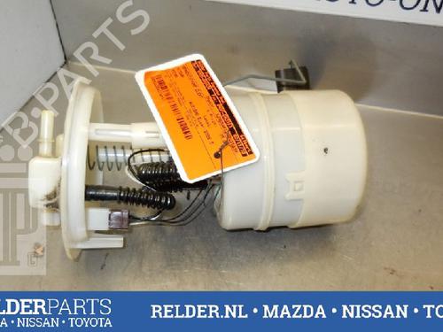 Used Fuel pump NISSAN MICRA III (K12) 1.2 16V (65 hp) 22136604