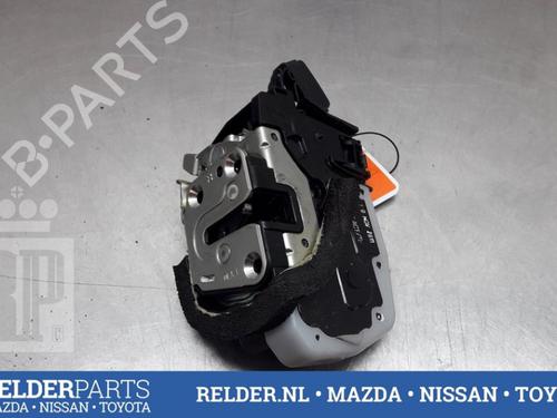 Used Front right lock NISSAN MICRA IV (K13K, K13KK) 1.2 (80 hp) 22160275