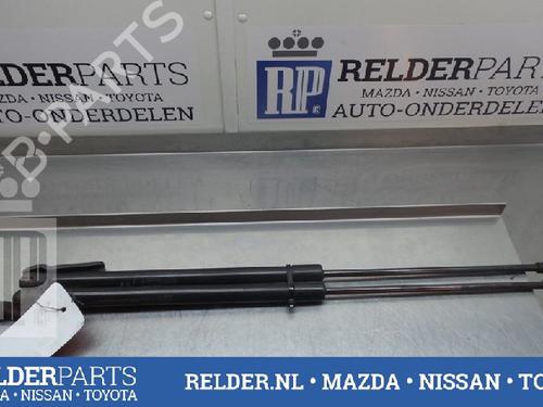 Used Tailgate lift support NISSAN MICRA II (K11) 1.4 i 16V (82 hp) 22138875