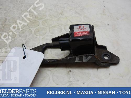 Elektronisk modul TOYOTA RAV 4 II (_A2_) 2.0 4WD (ACA21, ACA20) (150 hp) 22137110