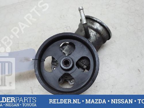 Used Steering pump TOYOTA AVENSIS Estate (_T25_) 2.0 D-4D (ADT250_, ADT250R) (126 hp) 22148698