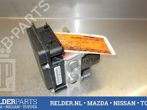 Used ABS pump NISSAN MICRA III (K12) 1.2 16V (80 hp) 22143472