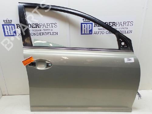 Used Right front door TOYOTA AVENSIS (_T25_) 2.0 D-4D (CDT250_, CDT250R) (116 hp) 22148206