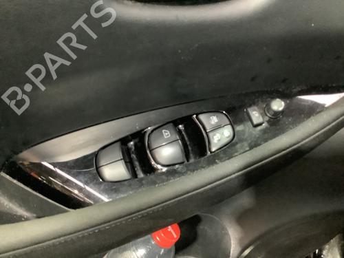 Switch NISSAN LEAF (ZE1) Electric | BP30713290I30
