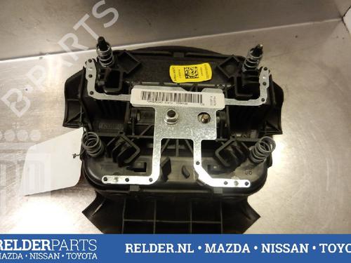 Used Driver airbag NISSAN PRIMERA Hatchback (P12) 1.8 (115 hp) 22143157