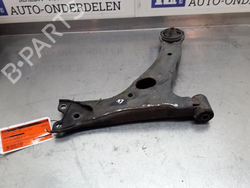 Used Left front suspension arm TOYOTA COROLLA Verso (ZER_, ZZE12_, R1_) 2.2 D-4D (AUR10_, AUR10R) (136 hp) 22164284