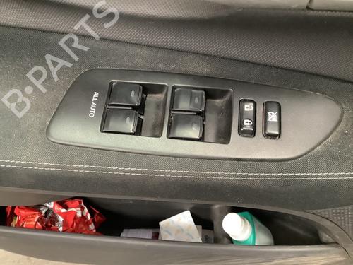 Switch TOYOTA AURIS (_E15_) 1.8 Hybrid (ZWE150_, ZWE150R) | BP38421337I30 - Image 2
