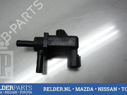 Used Electronic sensor TOYOTA AVENSIS (_T25_) 1.8 VVT-i (ZZT251_, ZZT251R) (129 hp) 22148656