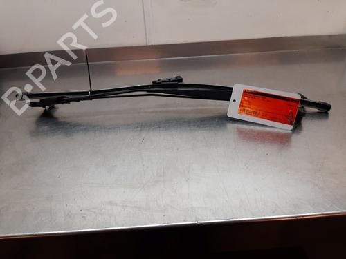 Used Front windshield wiper arm TOYOTA AYGO (_B4_) 1.0 (KGB40) (69 hp) 24178337
