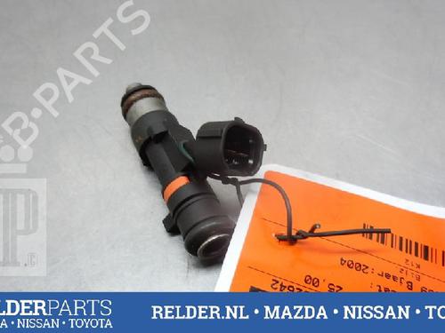 Used Injector NISSAN MICRA III (K12) 1.2 16V (65 hp) 22137464