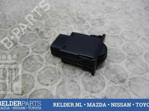 Used Switch TOYOTA COROLLA (_E12_) 1.4 VVT-i (ZZE120_, ZZE120R) (97 hp) 22144628