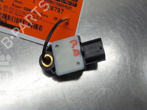 Elektronisk modul TOYOTA YARIS (_P9_) 1.33 VVT-i (NSP90_, NSP90R) (100 hp) 22153010