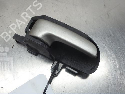Høyre bak utvendig håndtak TOYOTA YARIS (_P1_) 1.3 (SCP12_, SCP13_, SCP12R, SCP13R) (87 hp) 22154084