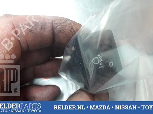 Used Switch TOYOTA YARIS (_P13_) 1.5 Hybrid (NHP130_) (101 hp) 22159272