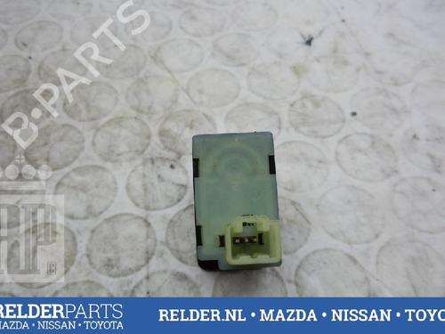 Switch NISSAN ALMERA II Hatchback (N16) 1.8 | BP22146216I30 