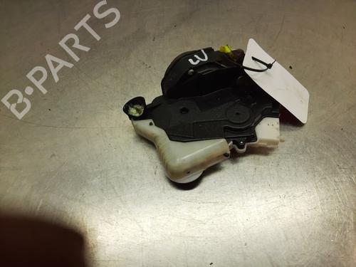 Used Front left lock TOYOTA YARIS (_P13_) 1.5 Hybrid (NHP130_, NHP130) (101 hp) 22166200