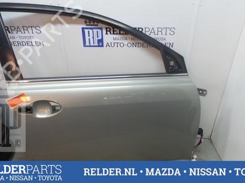 Used Right front door TOYOTA AVENSIS (_T25_) 2.0 D-4D (CDT250_, CDT250R) (116 hp) 22151443