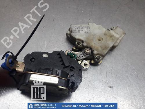 Used Front right lock NISSAN ALMERA TINO (V10) 1.8 (116 hp) 22155745