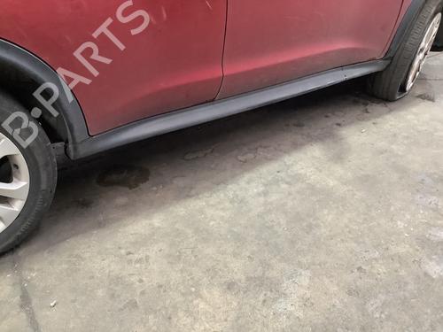 Used Right sideskirt Right sideskirt 39382869 39382869