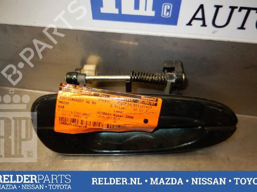 Høyre bak utvendig håndtak MAZDA 626 V Hatchback (GF) 2.0 (GFEP) (115 hp) 22134820